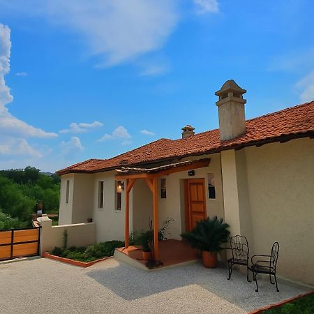 אקיאקה Villa Cedrus מראה חיצוני תמונה